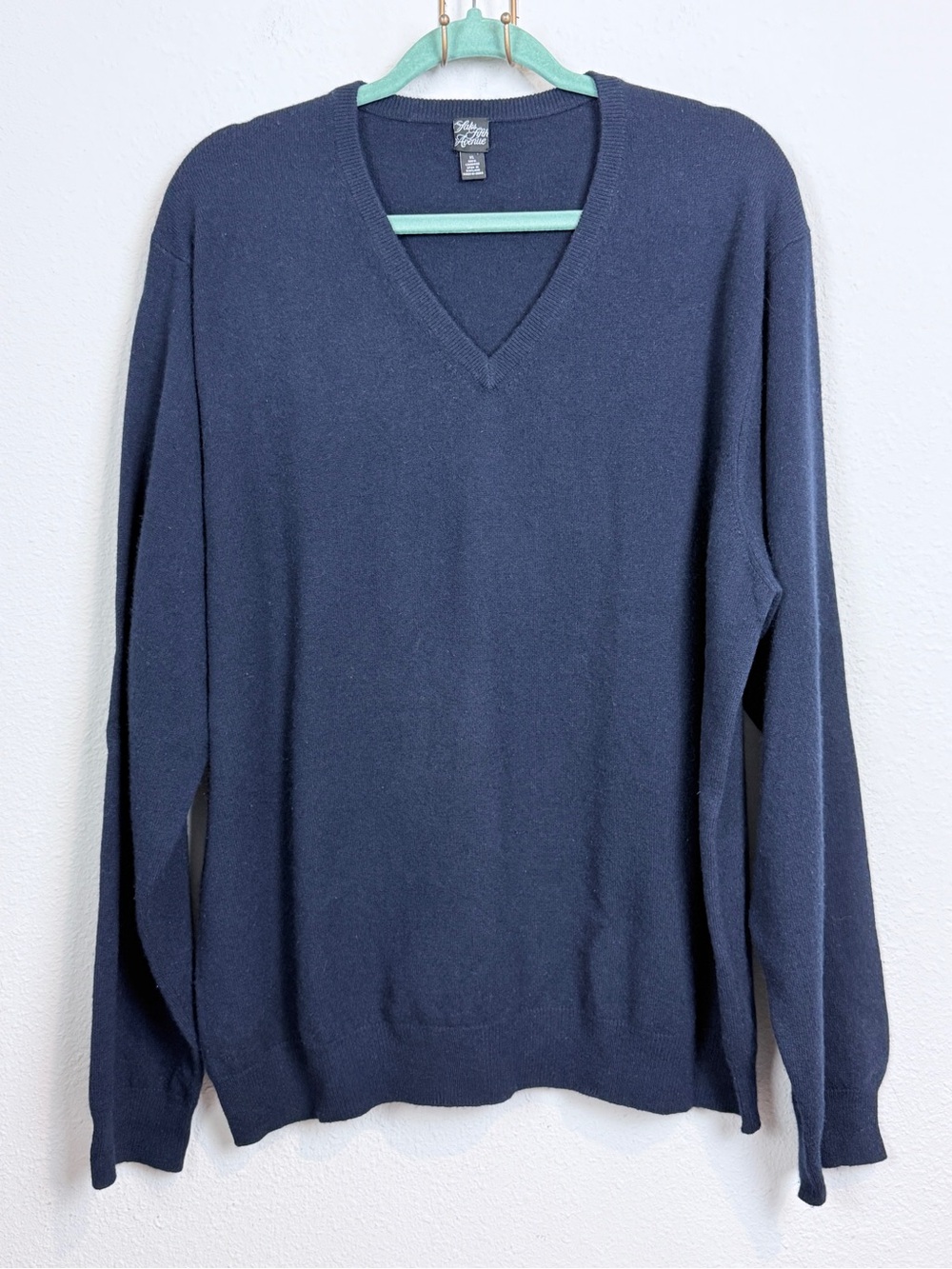 Saks Fifth Avenue Men's Cashmere Navy V-Neck Sweater XL